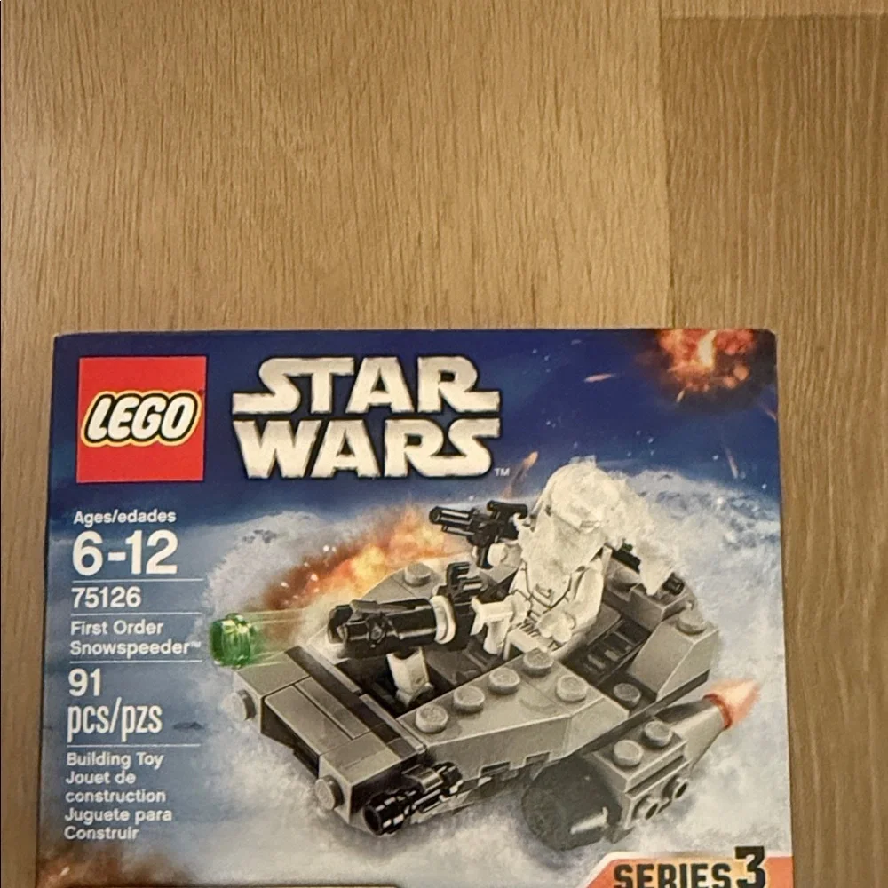 Lego Star Wars first order snowspeeder set 75126 new in sealed box 91 pieces